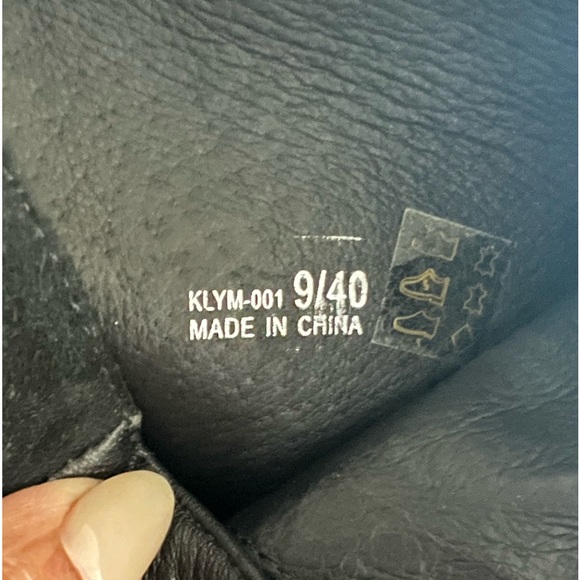 The 42 Gold Kolby Black Leather Pointed-Toe Boots - Picture 11 of 12